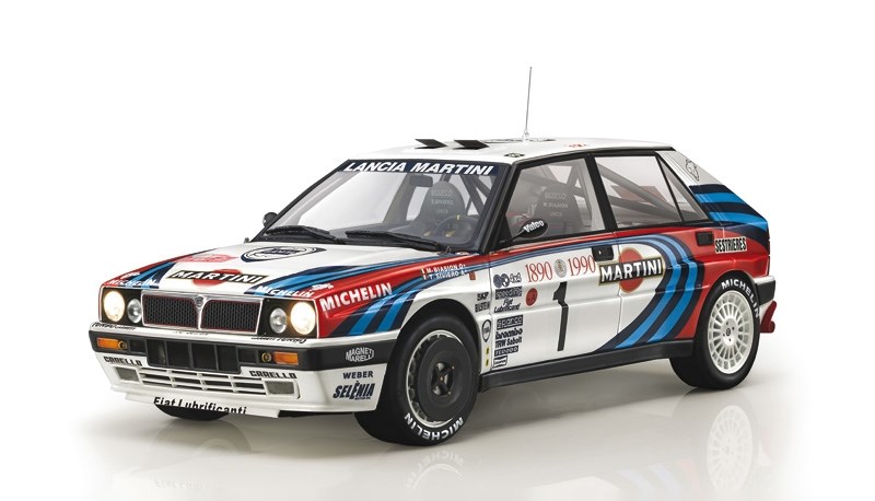 ITALERI 1:12 - Lancia Delta HF integrale 16v