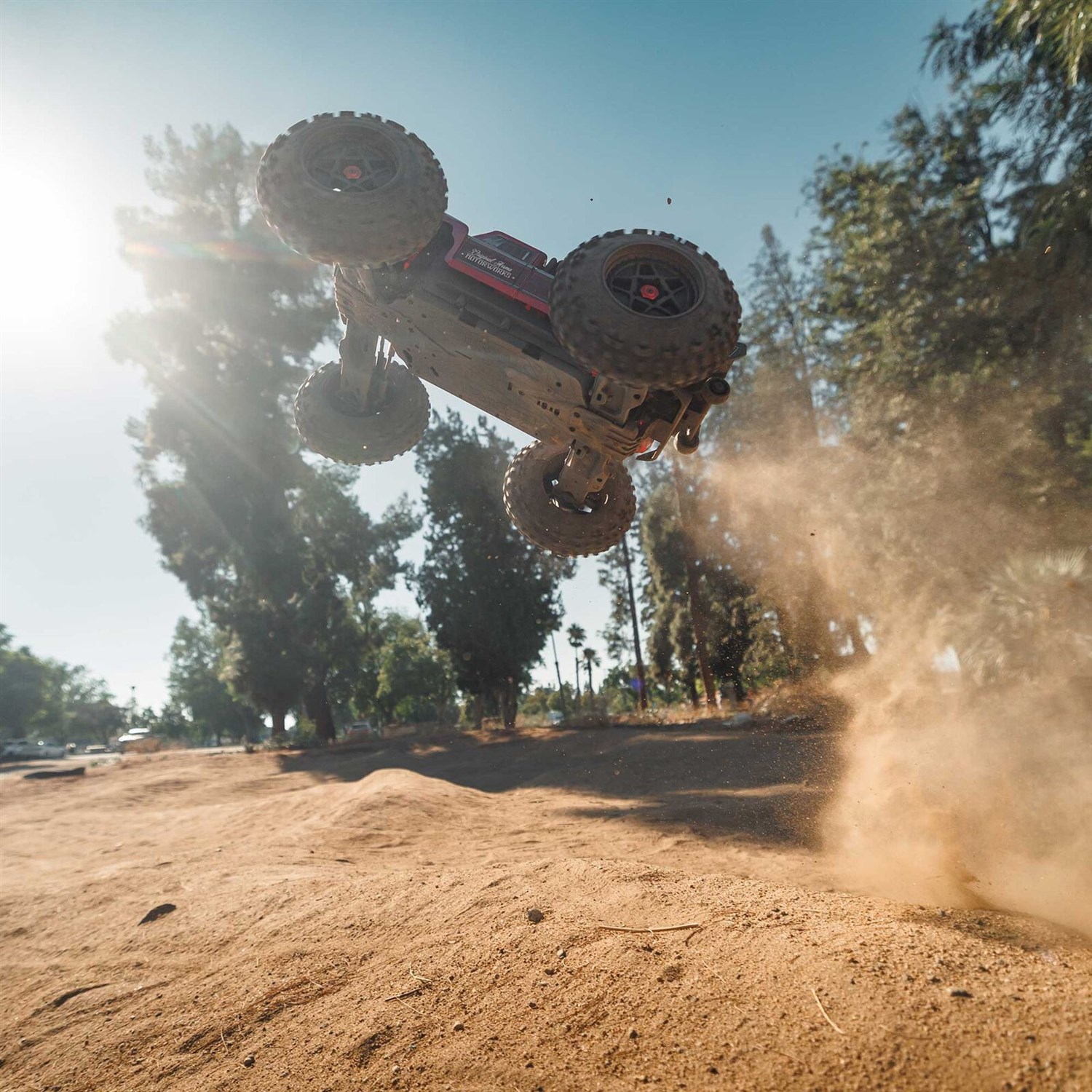 ARRMA Outcast 4S V2 BLX 4WD Röd 1/10 - RTR