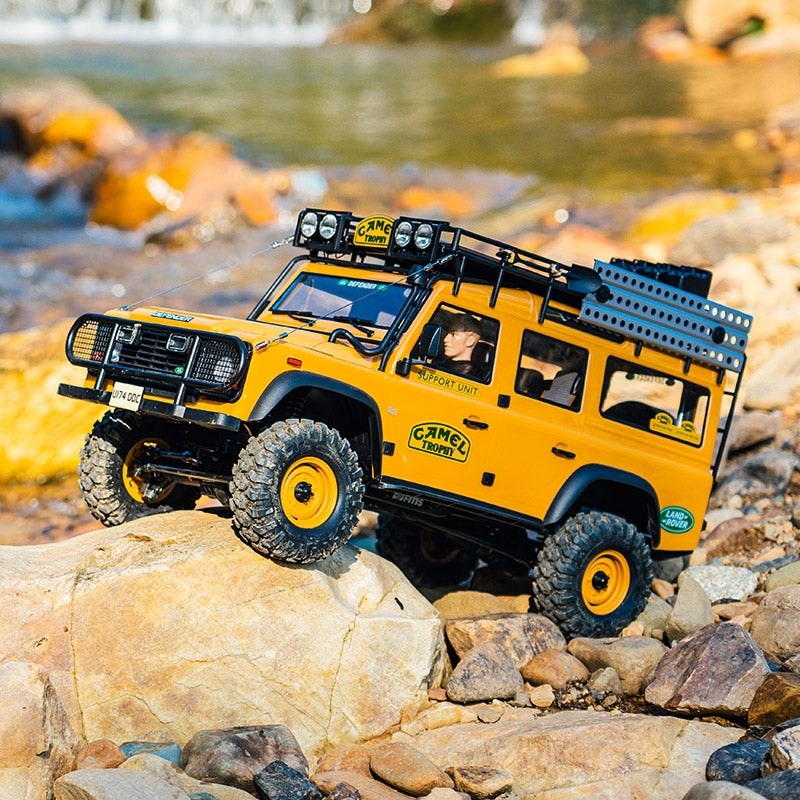FMS FCX10 Land Rover Defender RS - Gul
