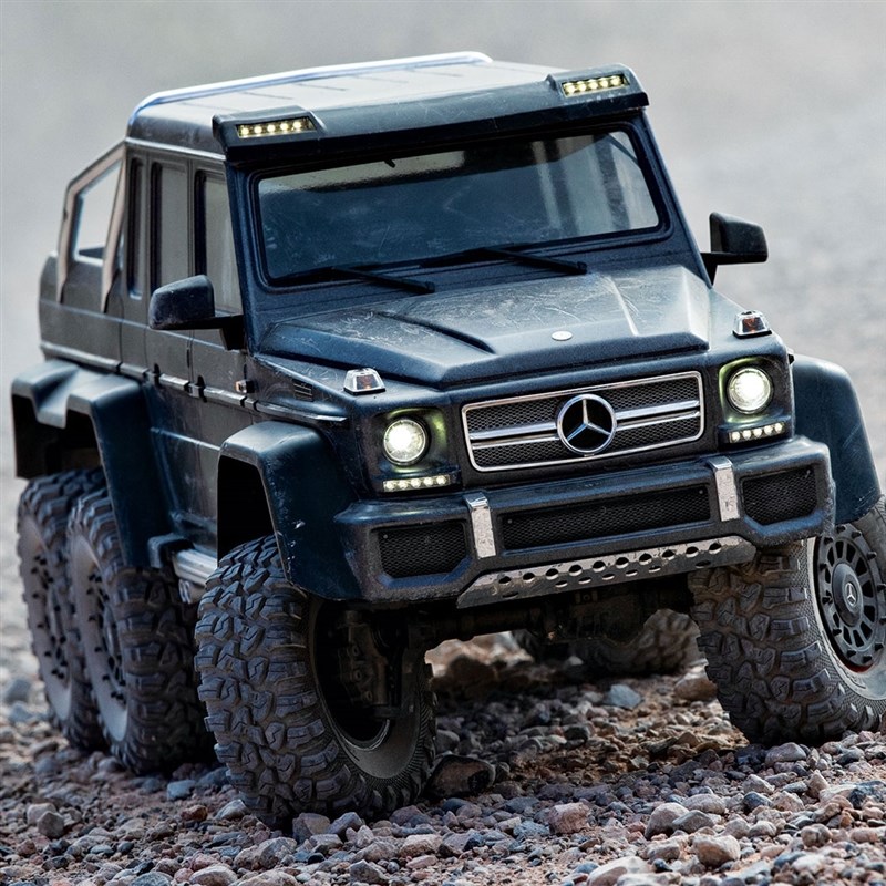 Traxxas TRX-6 Mercedes G63 AMG 6x6 Clipless Sort